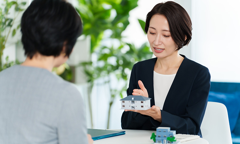 不要な土地を無償譲渡する方法6選！いらない土地を売却する際の注意点を解説